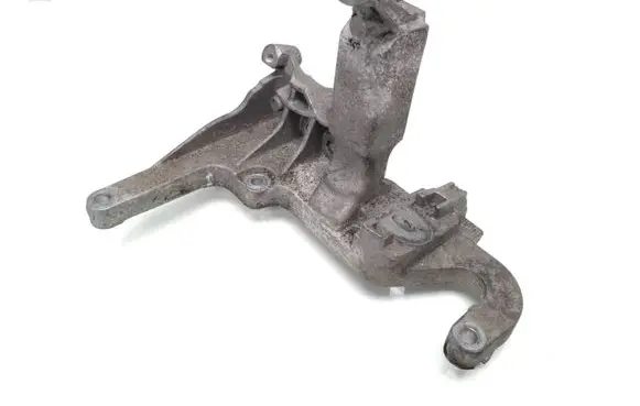 Ford Transit - Tourneo Connect Engine mounting bracket DV6Q9B470AA