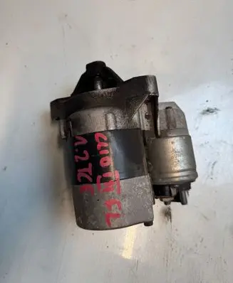 Renault Clio III Starter motor 8200369521f