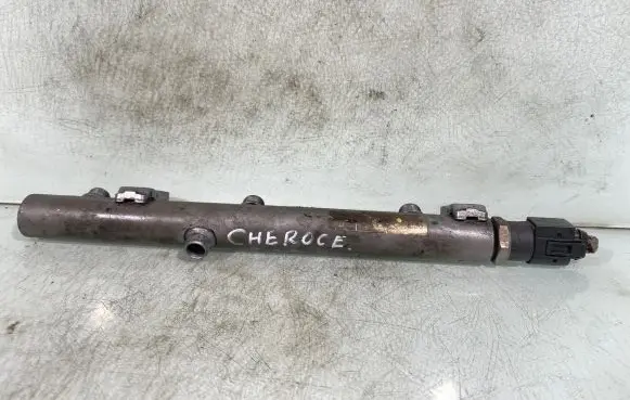 Jeep Grand Cherokee (WK) Fuel main line pipe A64207006957002 0281002504