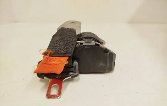 Volkswagen Multivan T4 Rear seatbelt E40418076