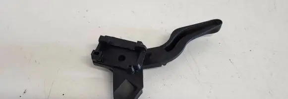 Opel Astra H Engine bonnet (hood) release handle 218186591
