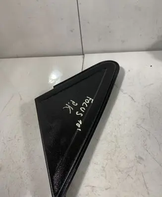 Ford Focus Plastic wing mirror trim cover 4M51A16004A