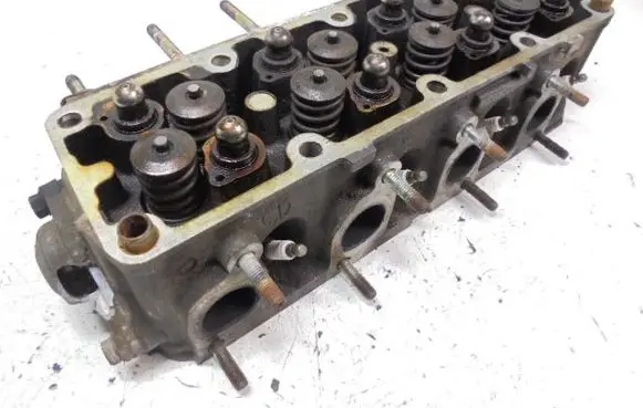 Chevrolet Kalos Engine head 94580947