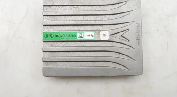 KIA Sportage Sound amplifier 963703U700
