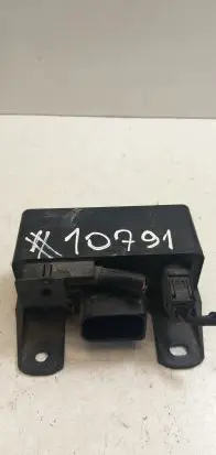 Mercedes-Benz C W203 Glow plug pre-heat relay A0255452832 0255452832