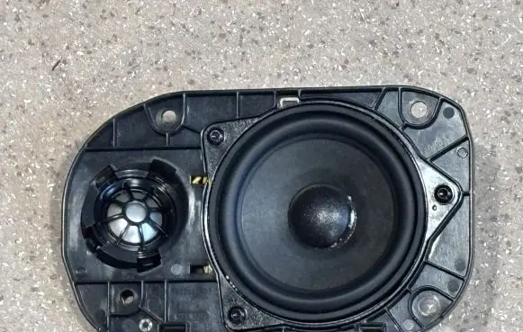 BMW 3 G20 G21 Headliner speaker 9362561 2622487