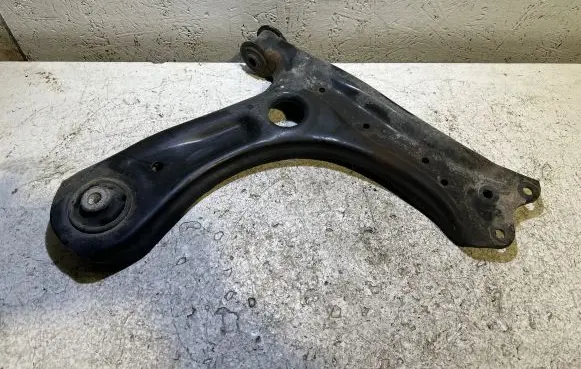 Skoda Fabia Mk3 (NJ) Front lower control arm/wishbone 6R0407152F