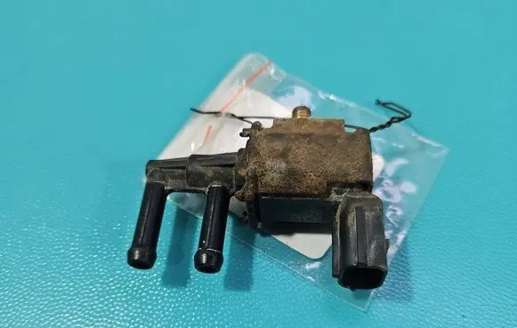 Suzuki Grand Vitara II Turbo solenoid valve K5T48486 IMPRK1514960