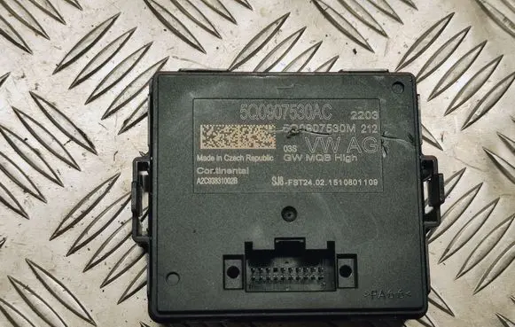 Volkswagen PASSAT B8 Gateway control module 5Q0907530AC