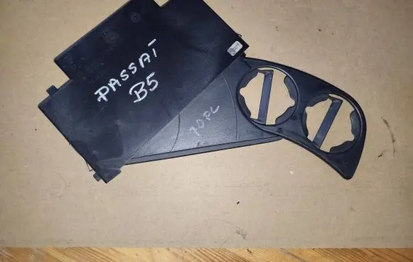 Volkswagen PASSAT B5 Cup holder 3B1858569 3B1858601A