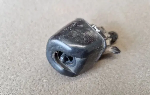 Mitsubishi L200 Headlight washer spray nozzle