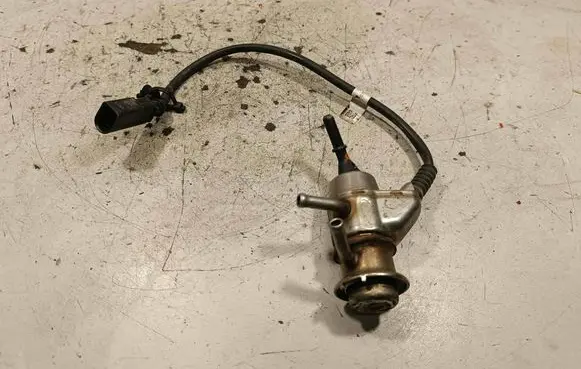 Audi Q7 4M AdBlue injector 0444025018 4G0131113C