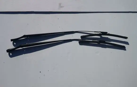 Volkswagen Sharan Front wiper blade arm 7N1955409AMM