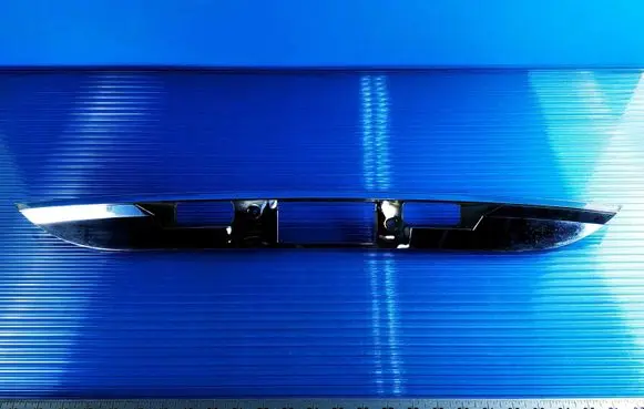 Mercedes-Benz E W211 Tailgate trim A2117400493