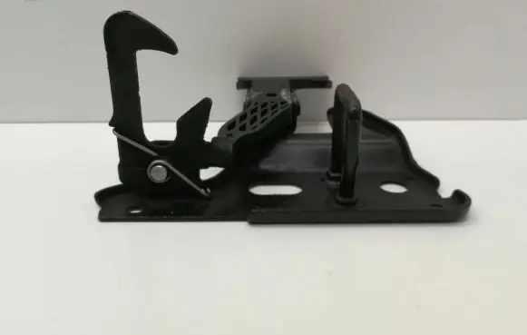 Audi A6 S6 C6 4F Engine bonnet/hood lock/latch loop/hook 4F0823480A