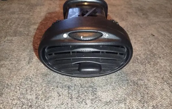 Ford Focus Dash center air vent grill 98AB19893BJW