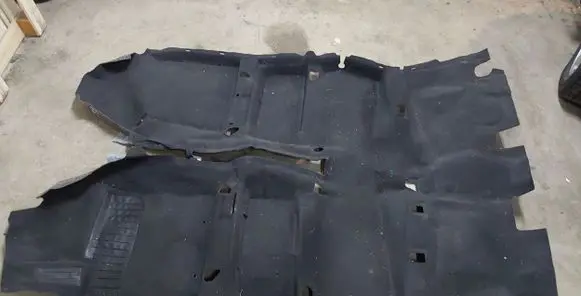 Toyota Auris 150 Interior carpet 5851002820