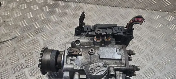 Opel Vectra C Fuel injection high pressure pump 0470504215