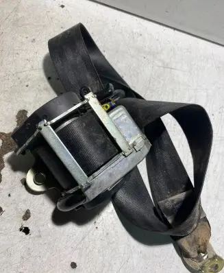 Skoda Octavia Mk2 (1Z) Front seatbelt 1Z0857701A 008L000 602519000