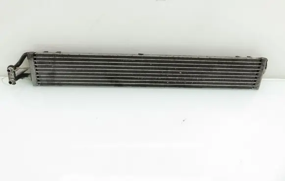 Volkswagen Touareg I Engine oil radiator 7P0317019