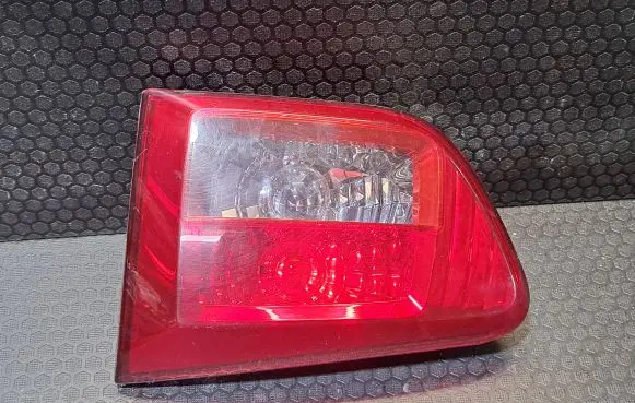 Peugeot 4007 Tailgate rear/tail lights