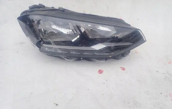 Volkswagen Golf Sportsvan Headlight/headlamp