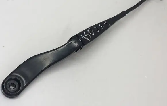 Volvo V50 Front wiper blade arm 30698249