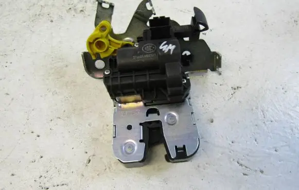 Audi Q7 4L Tailgate/trunk/boot lock/catch/latch 4M0827506D