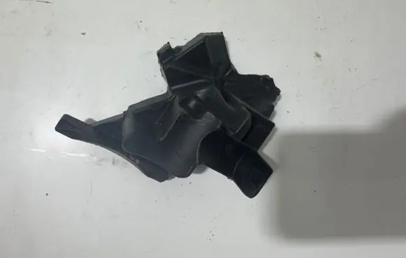 Mercedes-Benz GL X166 Heat shield in engine bay A2762262385