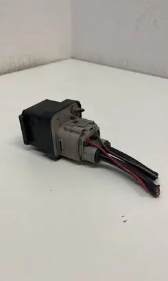 Toyota Avensis T250 Glow plug pre-heat relay 2861067010 1567000671