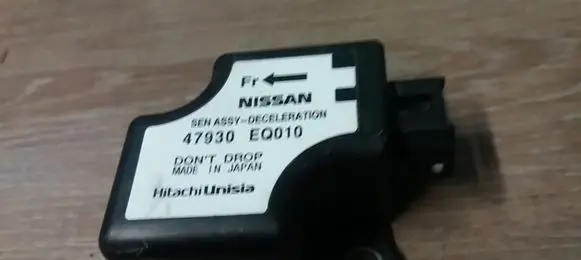 Nissan X-Trail T30 ESP acceleration yaw rate sensor 47930EQ010