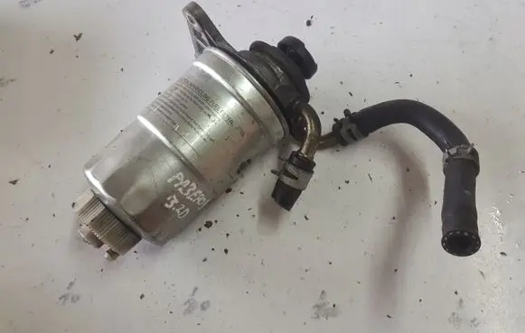 Mitsubishi Pajero Fuel filter housing 
