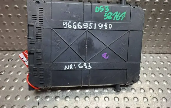 Citroen C3 Comfort/convenience module S26312683 9666951980