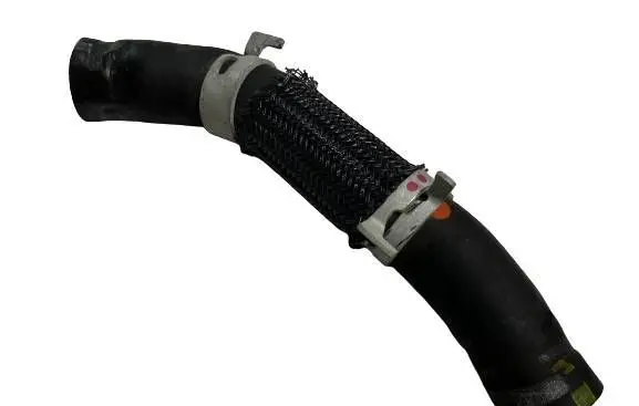 Engine coolant pipe/hose