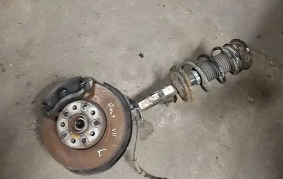 Volkswagen Golf VII Front wheel hub spindle knuckle 