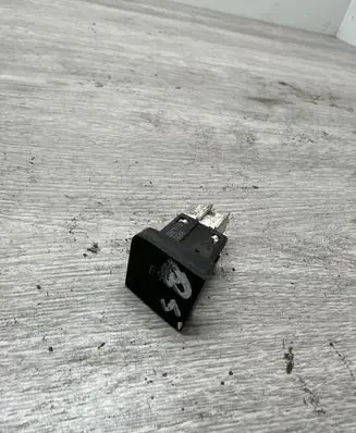 Volkswagen PASSAT B6 ESP (stability program) switch 3C0927117B 16306