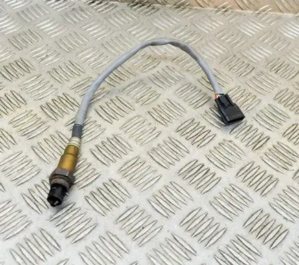 Mercedes-Benz A W176 Lambda probe sensor 0281004221 H8201395330