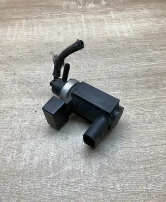 Audi A4 S4 B6 8E 8H Turbo solenoid valve 8E0906628 72290333
