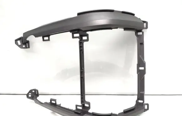 Radio/GPS head unit trim