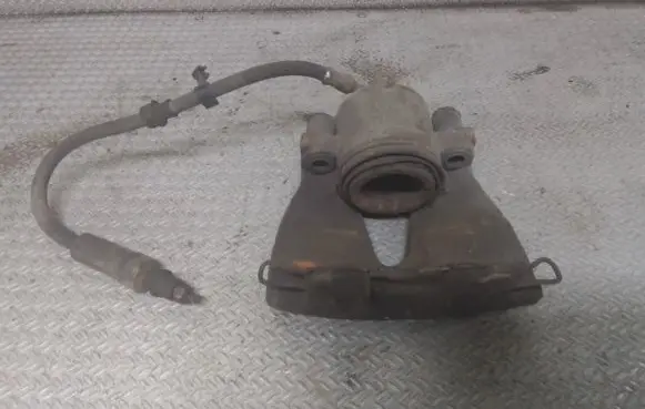 Opel Zafira B Front brake caliper