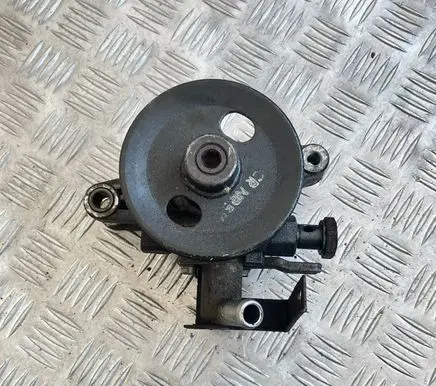 KIA Sportage Power steering pump 571002E000