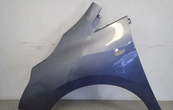 Toyota Verso Fender 