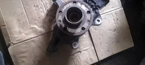 Renault Laguna III Front wheel hub 400150006R