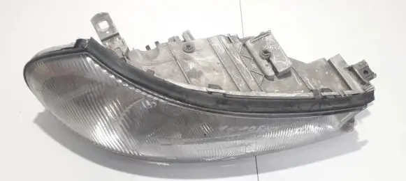 Ford Mondeo MK II Headlight/headlamp 305235323