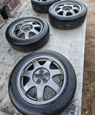 Toyota Prius (XW20) R16 alloy rim 