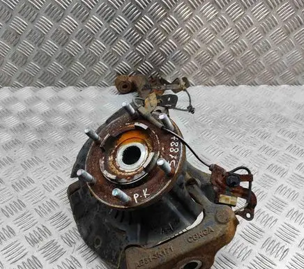 Front wheel hub