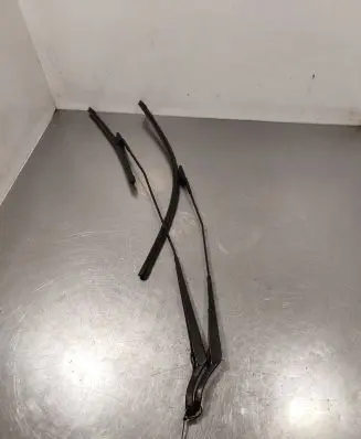 Peugeot Partner Front wiper blade arm 9682974380