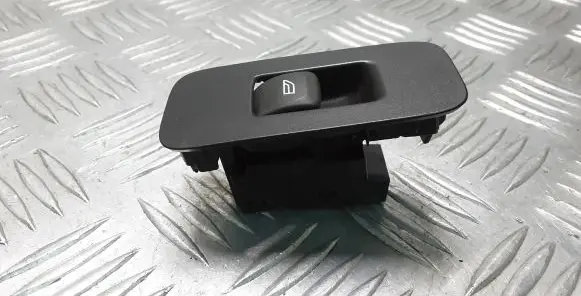 Volvo V40 Electric window control switch 31394840