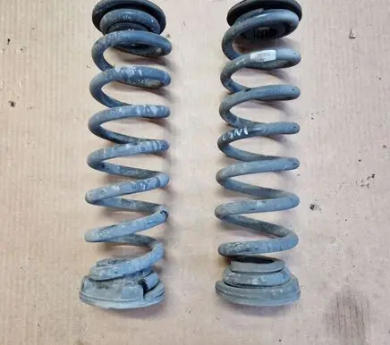 Opel Insignia B Rear coil spring AA6Lkompletspryn