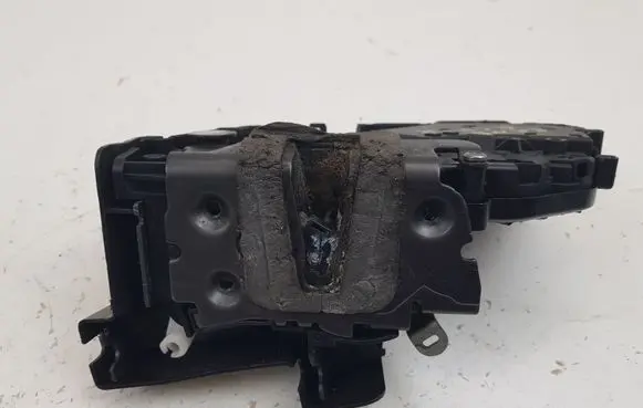 Land Rover Range Rover Sport L320 Front door lock FQJ000217